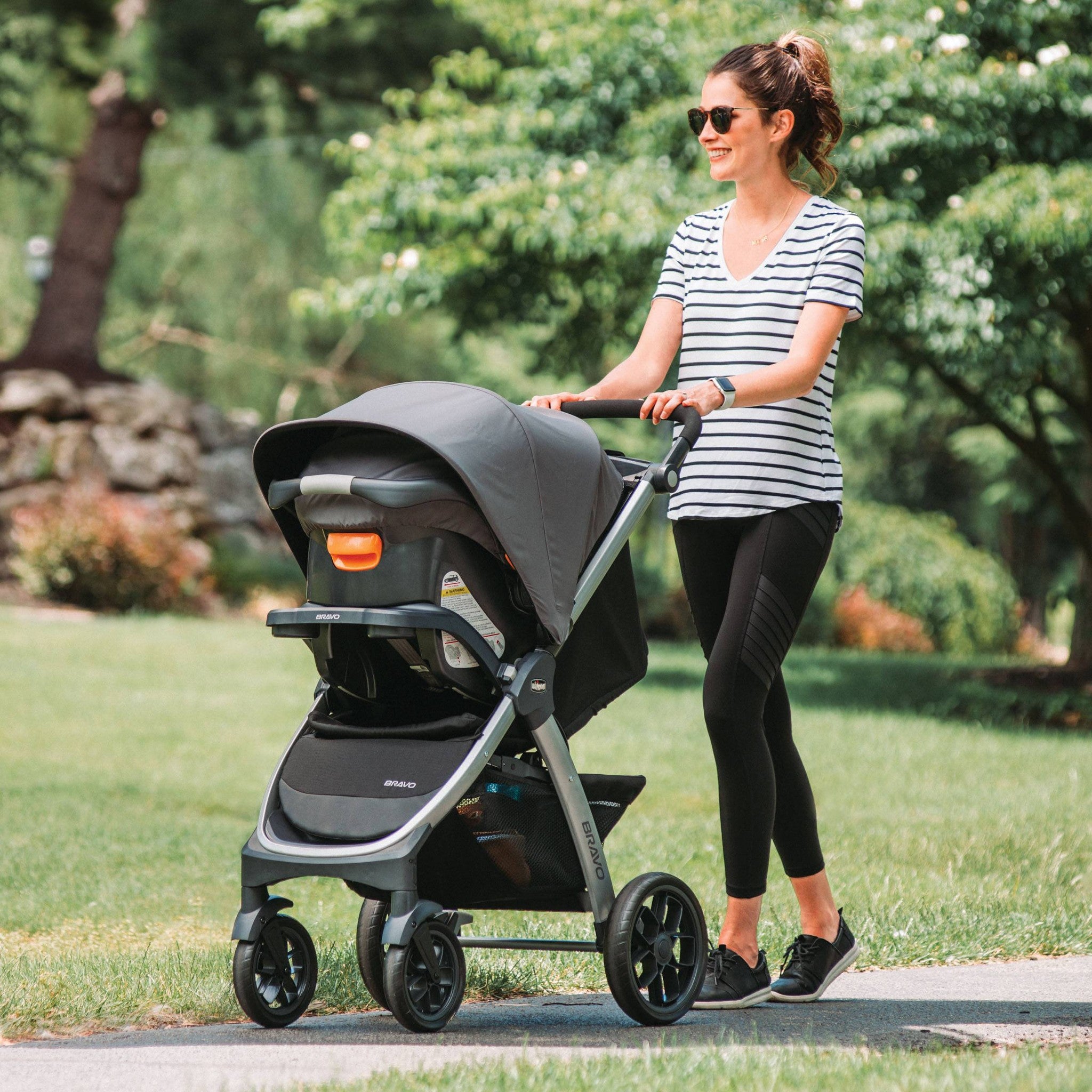 Collapse chicco bravo stroller hotsell